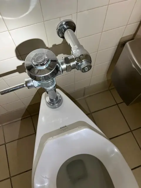 Fixture installation and repair for Repiping in Dias